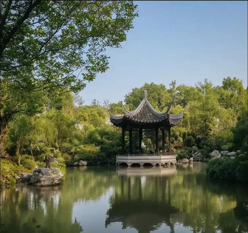 普洱距离餐饮有限公司